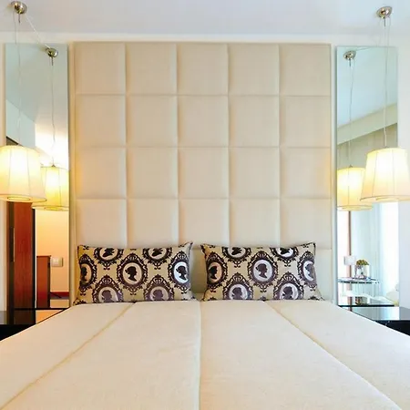 Отель Moliceiro Авейру