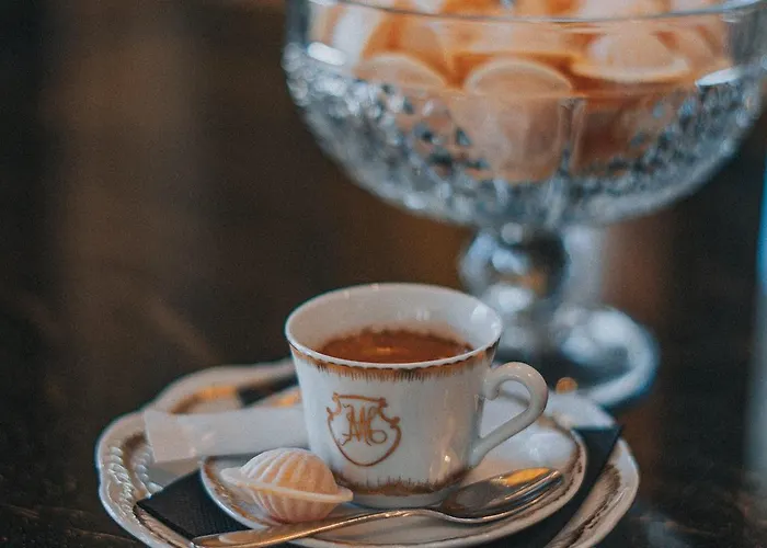 Отель Moliceiro Авейру