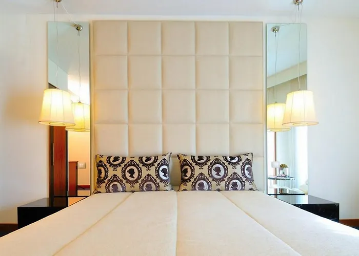 Отель Moliceiro Авейру